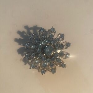 Bold Vintage Silver-Tone Blue Rhinestone Starburst Brooch-Glam Maximalist brooch